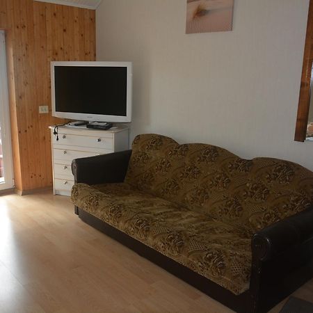 Guesthouse "Nakvyne Pas Zveja" Purvynes Street 奈达 外观 照片