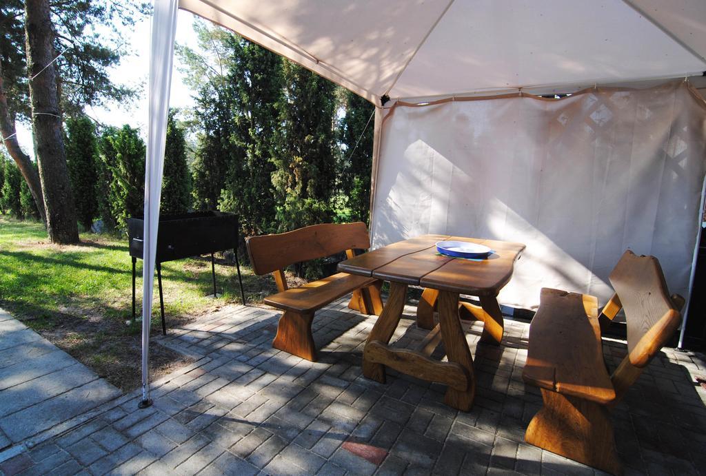 Guesthouse "Nakvyne Pas Zveja" Purvynes Street 奈达 外观 照片